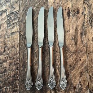 Oneida Silver Sentimental Rose Stainless Hollow Dinner knife (4)